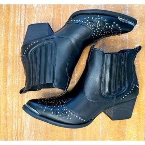 Wanted Footwear Lonestar studded western boots